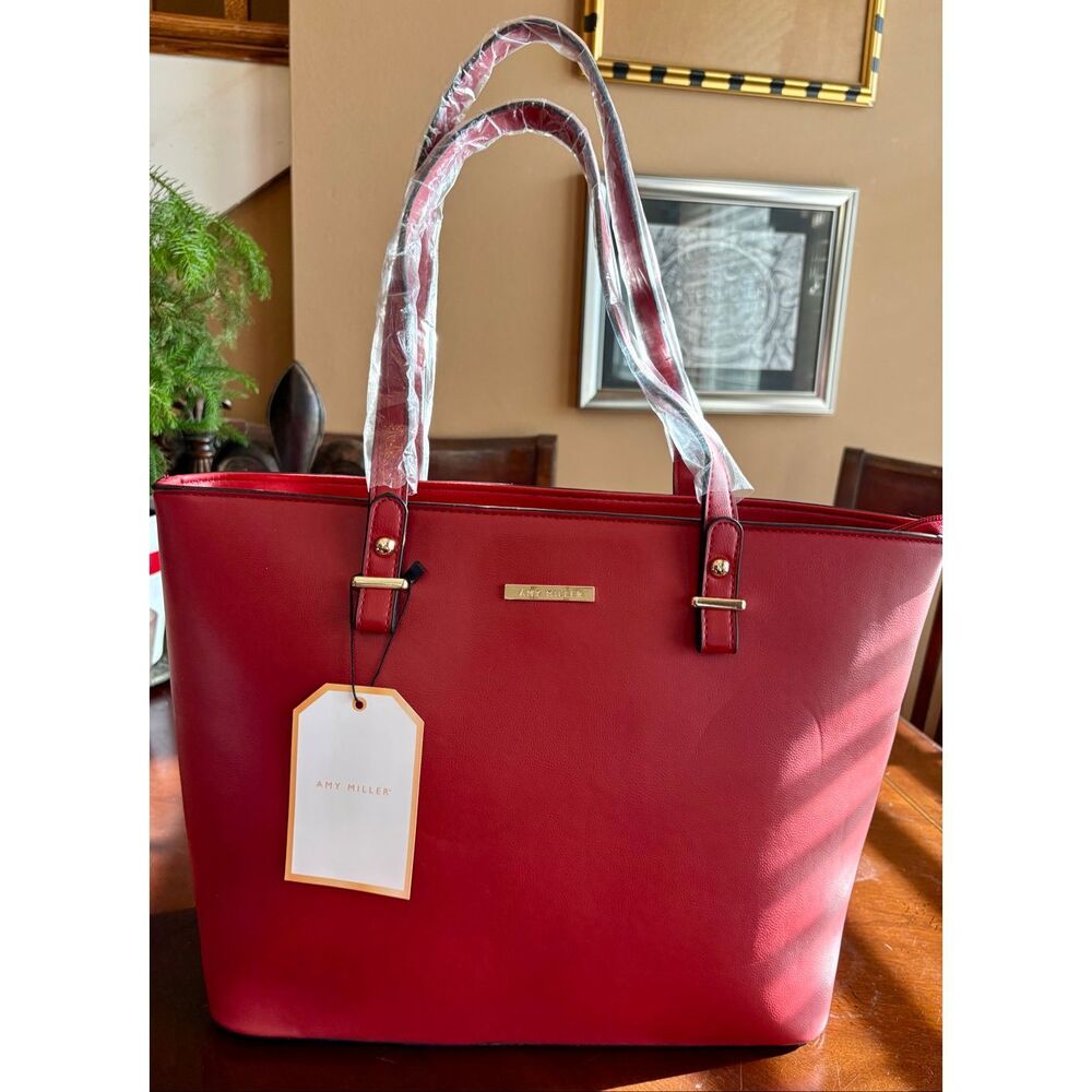 AMY MILLER - NWT - Large Shoulder Tote Bag in Dark Red Faux Leather - Picture 3 of 12